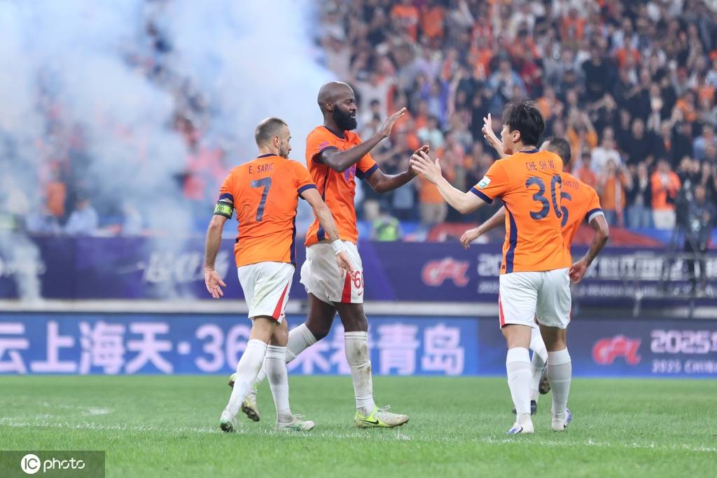 皇冠信用網注册开通_中超-克雷桑破门 齐鲁德比泰山2-2遭海牛读秒绝平皇冠信用網注册开通！